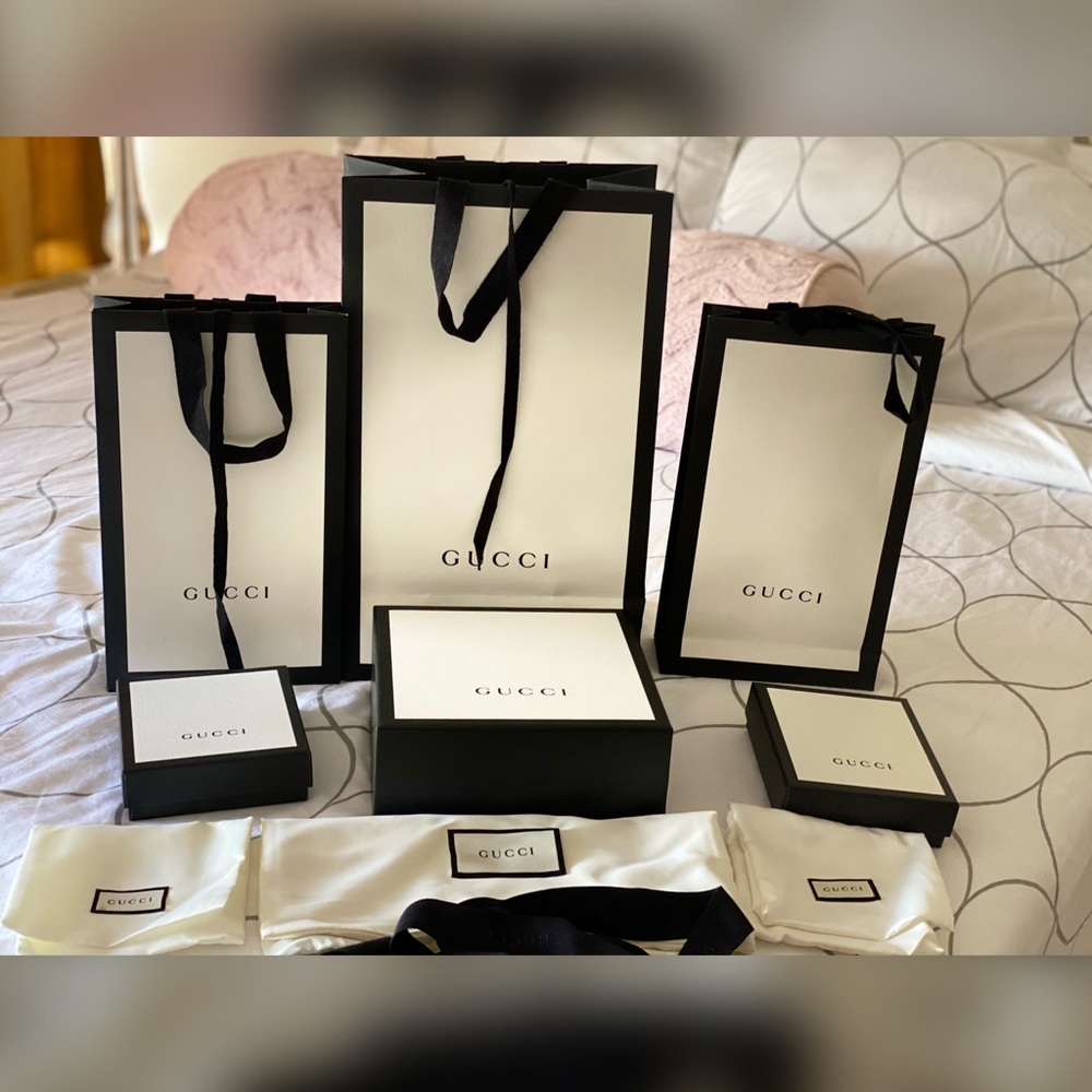 Bundle GUCCI shopping bag/box/ribbon Dust-bag